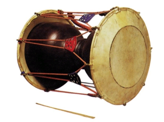 장구 джангу (барабан в виде песочных часов)